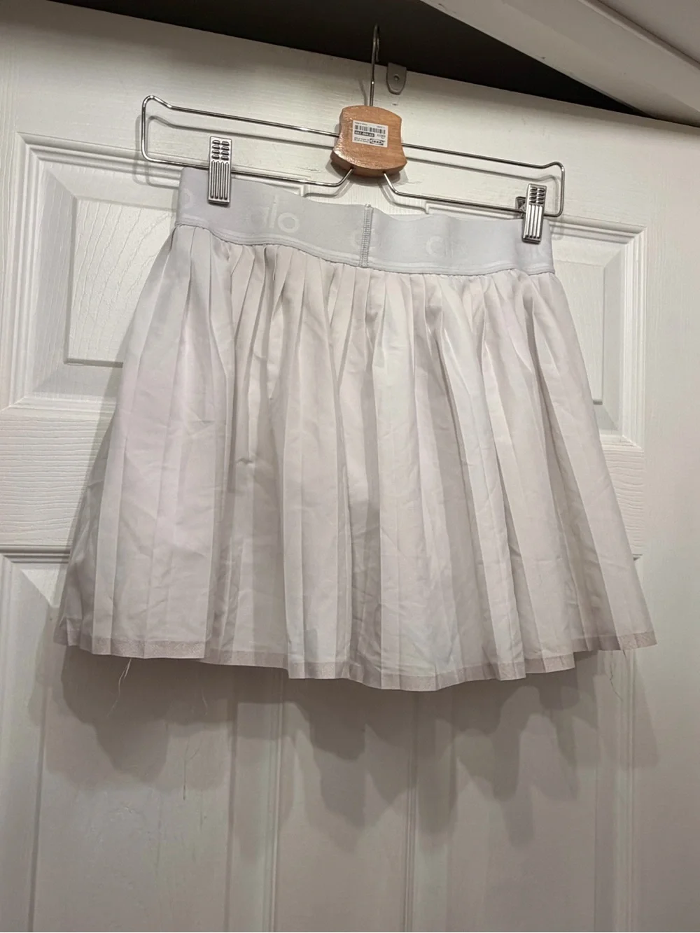 ALO Yoga White Pleated Mini Skirt with Inner Shorts